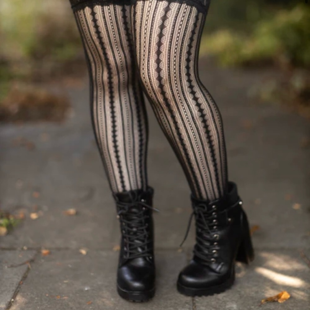 Killer Legs Stripes of Chains and Diamonds Stay-Ups Fishnet Thigh-Highs
